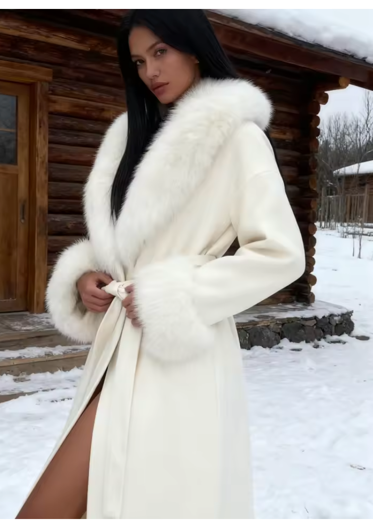 Vittoria – Cappotto Bianco in Lana con Eco-Pelliccia